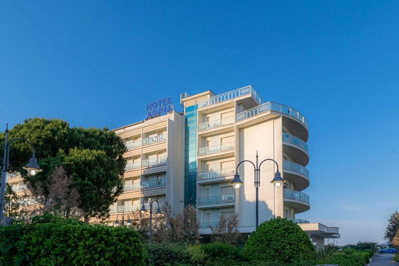 Hotel Adria Milano Marittima Bagian luar foto