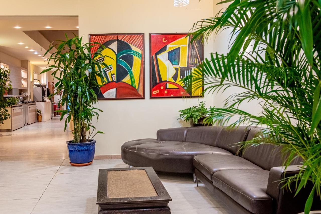 Hotel Adria Milano Marittima Bagian luar foto