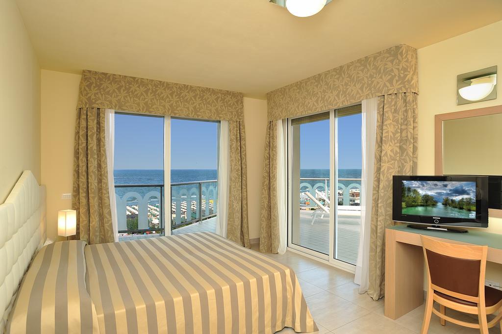 Hotel Adria Milano Marittima Ruang foto