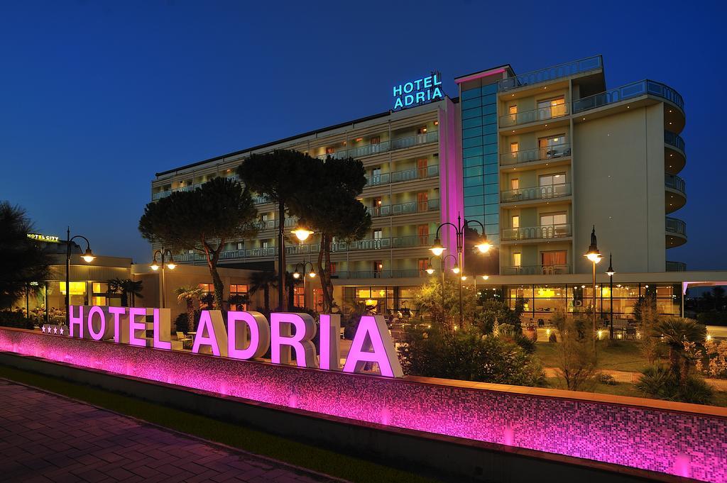 Hotel Adria Milano Marittima Bagian luar foto